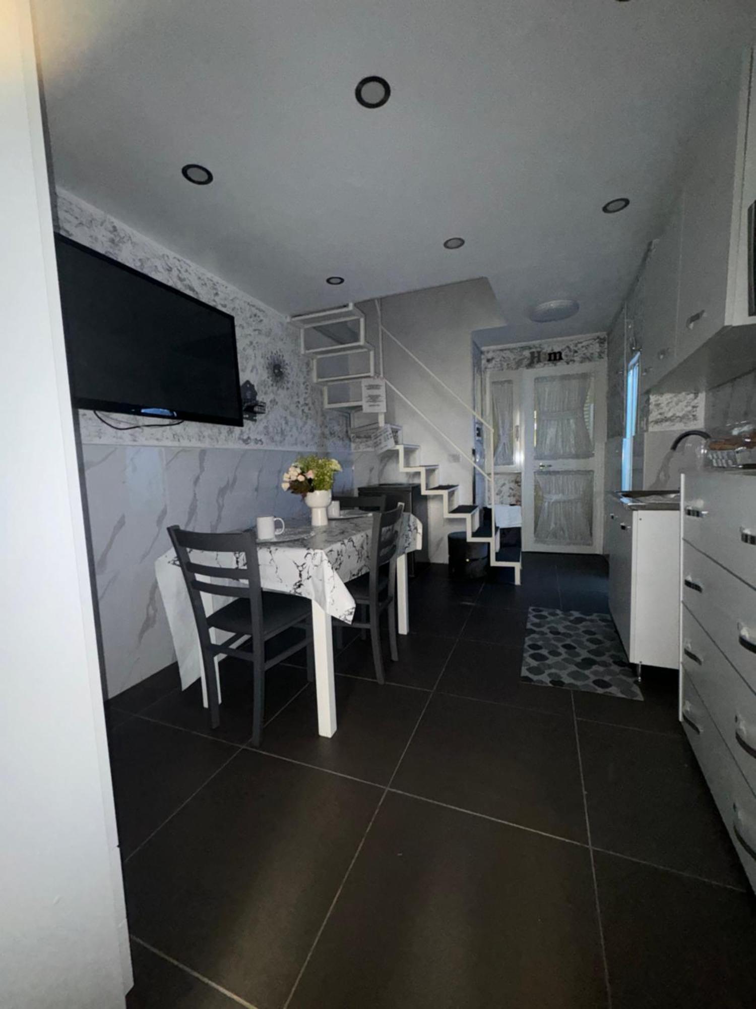 נאפולי Dori Home מראה חיצוני תמונה